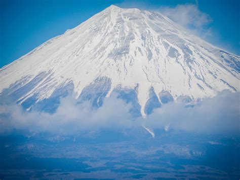 富士山頂是什麼：多維度的探索與思考